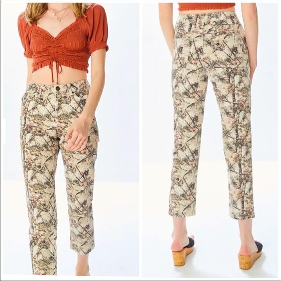 NWT UO BDG Forest Print Slim Straight Jeans - Picture 1 of 14